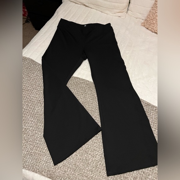 GAIAM Pants & Jumpsuits Gaian Yoga Pants Poshmark